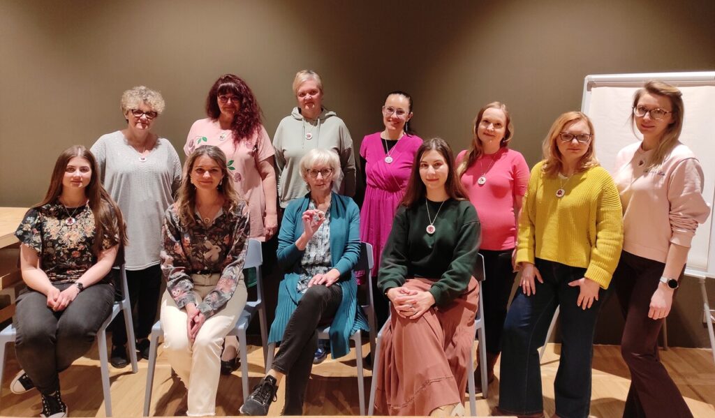 warsztaty haftowania biżuterii